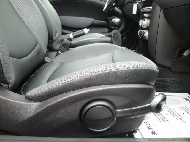 2008 Mini Cooper Base