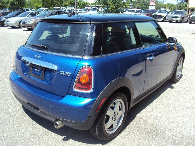 2008 Mini Cooper Base
