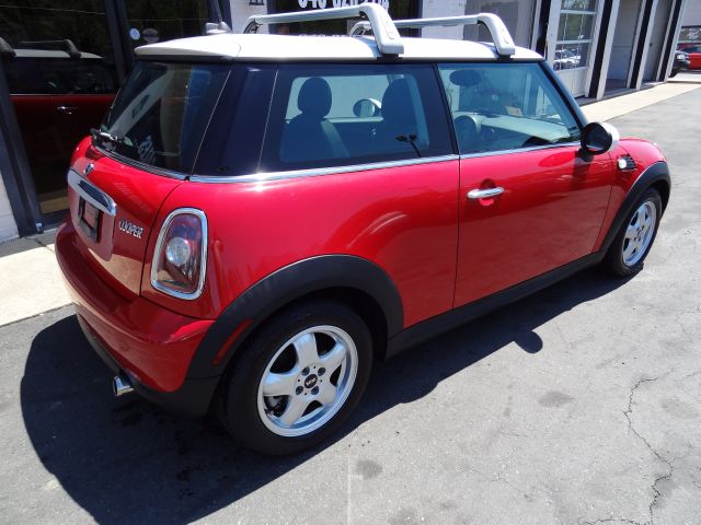 2008 Mini Cooper Base