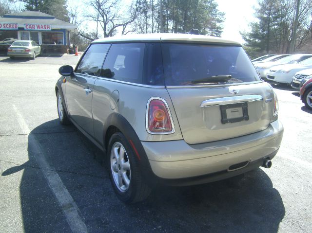 2008 Mini Cooper Base
