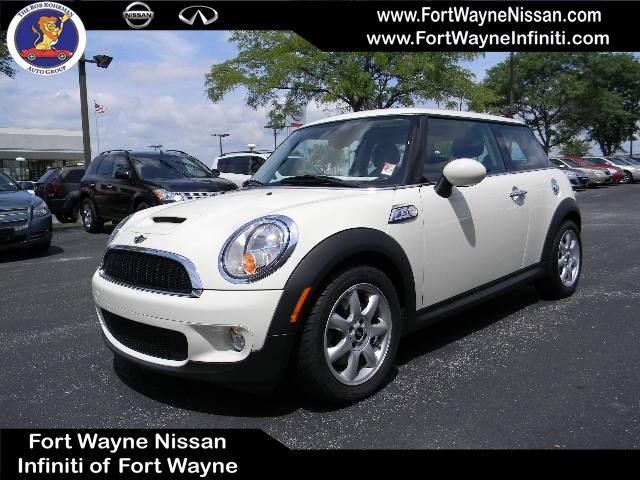2009 Mini Cooper Premier AWD SUV