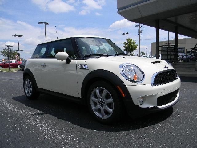 2009 Mini Cooper Premier AWD SUV