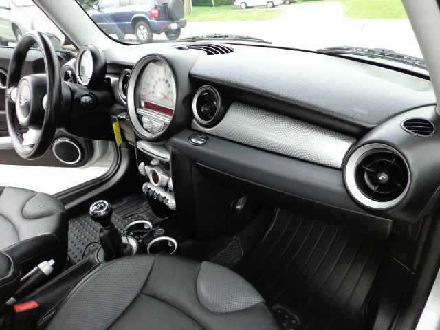 2009 Mini Cooper XR