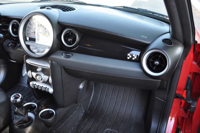 2009 Mini Cooper X S