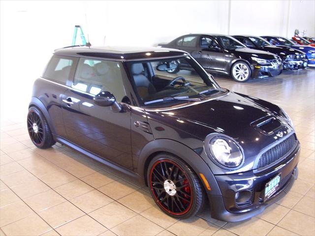 2009 Mini Cooper X AWD ALL Wheel Drivemint Condition Sedan