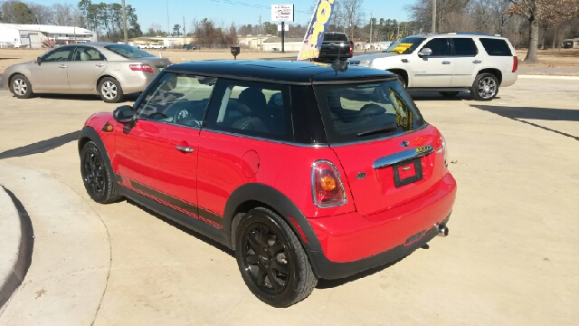 2009 Mini Cooper Base
