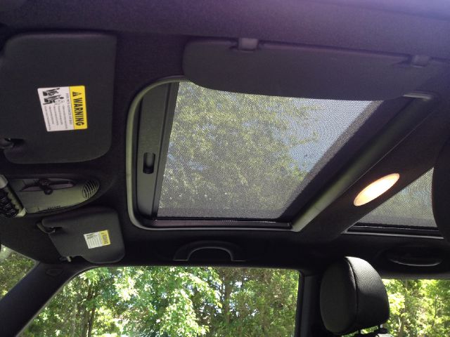 2009 Mini Cooper X S