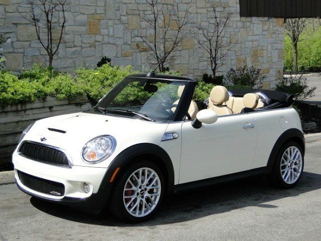2009 Mini Cooper 4dr Luxury AWD