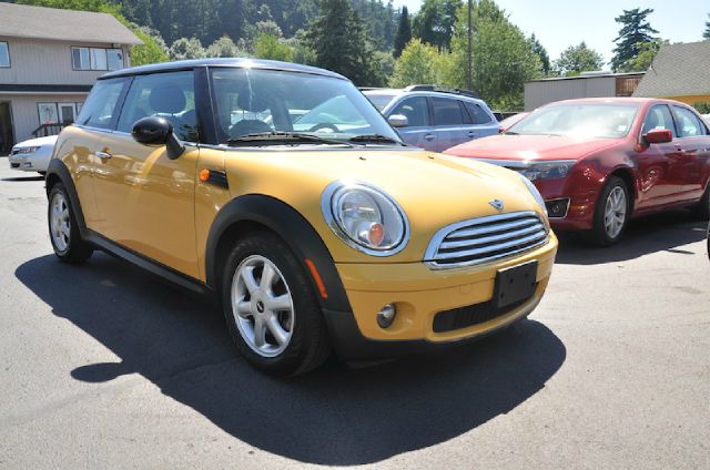 2009 Mini Cooper Base