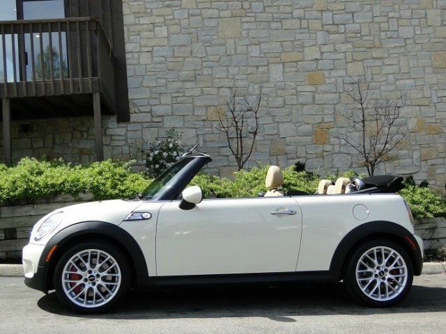 2009 Mini Cooper 4dr Luxury AWD