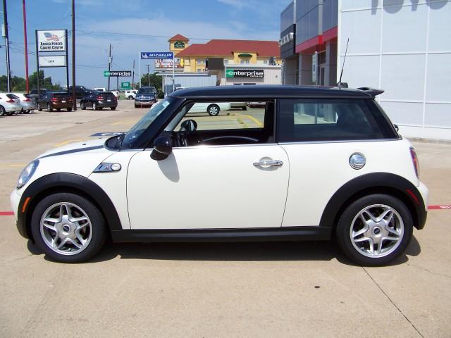 2009 Mini Cooper Premier AWD SUV