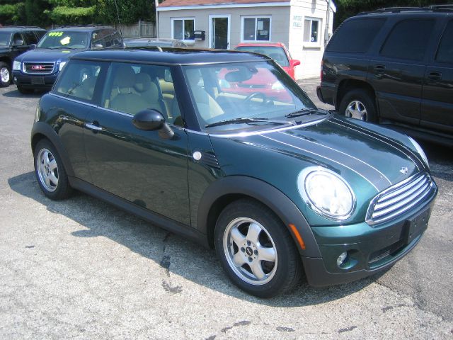 2009 Mini Cooper Base