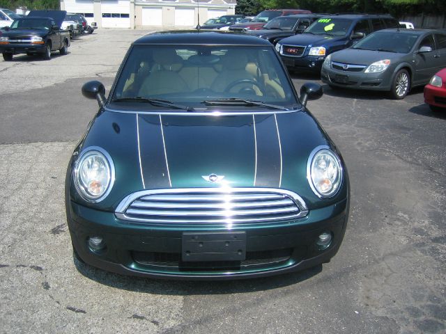 2009 Mini Cooper Base