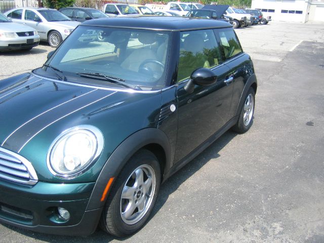 2009 Mini Cooper Base