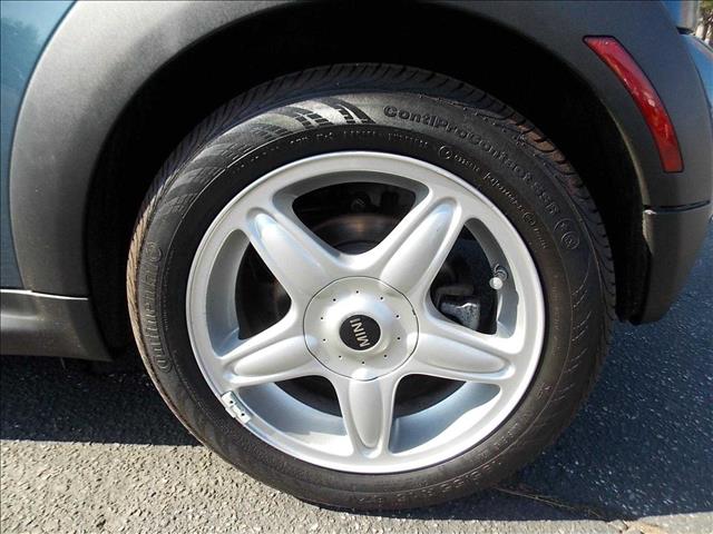 2009 Mini Cooper 4dr Sdn I4 Auto EX Sedan