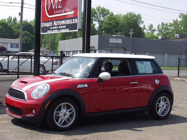 2009 Mini Cooper Premier V8
