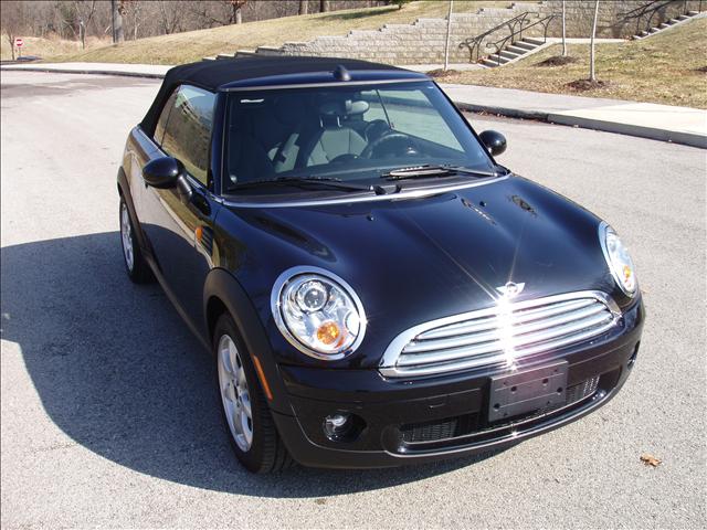 2010 Mini Cooper Base