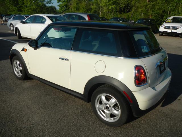2010 Mini Cooper Base