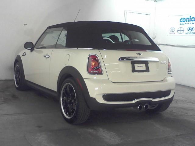 2010 Mini Cooper Front-wheel Drive