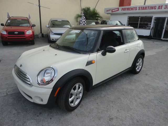 2010 Mini Cooper Base