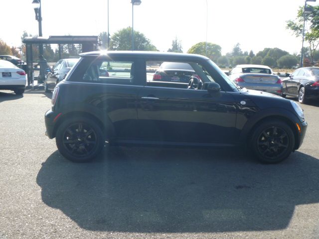 2010 Mini Cooper Base