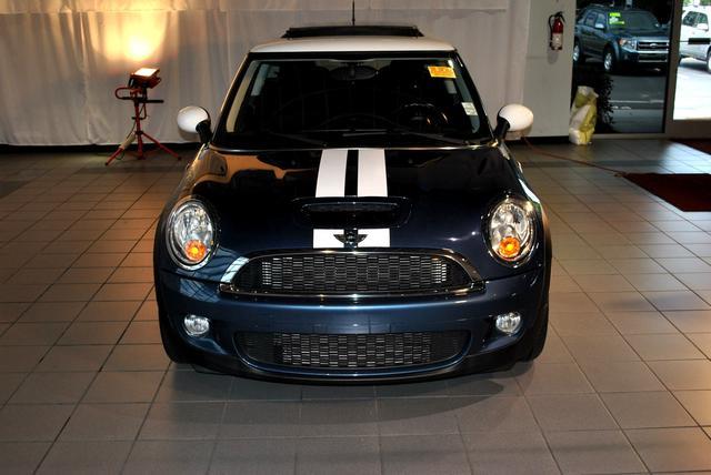 2010 Mini Cooper Base