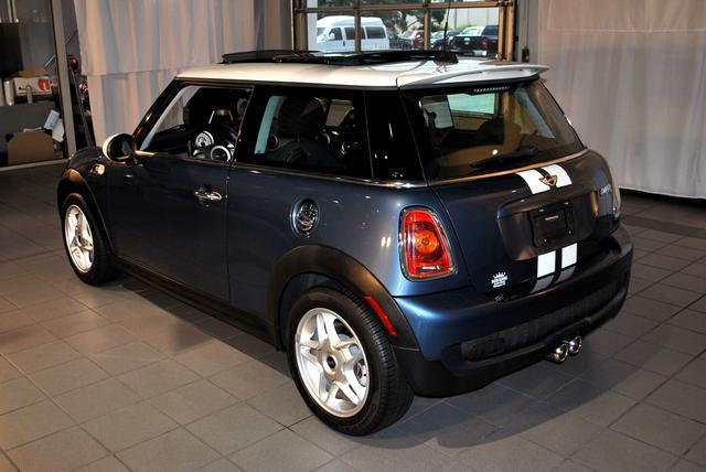 2010 Mini Cooper Base