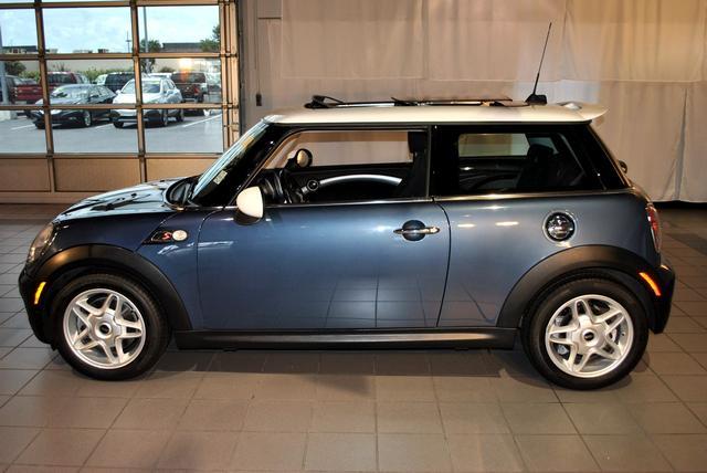 2010 Mini Cooper Base