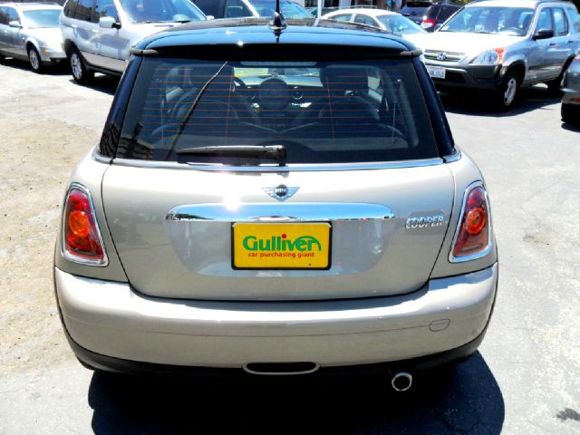 2010 Mini Cooper Base