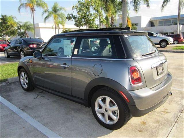 2010 Mini Cooper 1 Owner