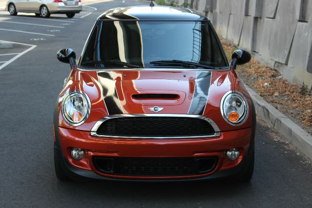 2011 Mini Cooper XR