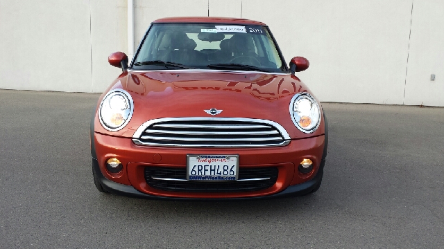 2011 Mini Cooper Base