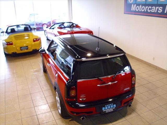 2008 Mini Cooper Clubman Premier V8