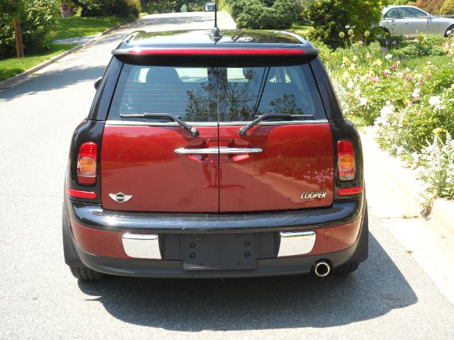 2008 Mini Cooper Clubman Base
