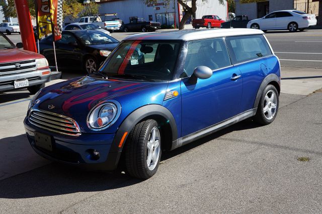 2009 Mini Cooper Clubman Base