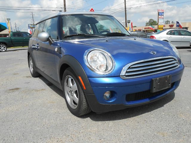 2009 Mini Cooper Clubman Base