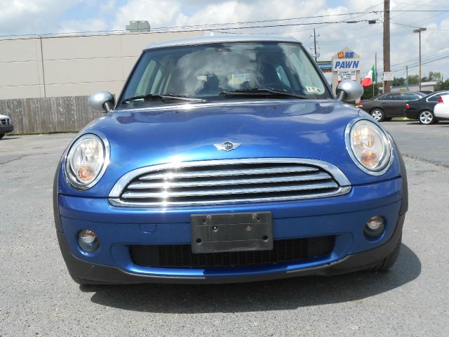 2009 Mini Cooper Clubman Base
