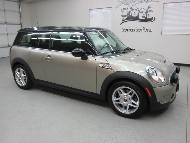 2010 Mini Cooper Clubman 4WD 4dr V6 Auto