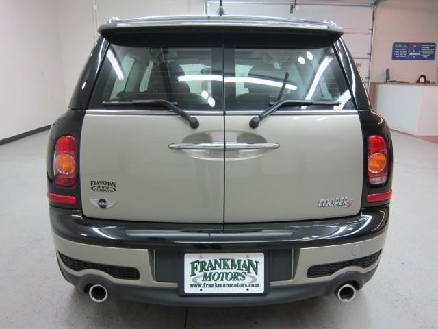 2010 Mini Cooper Clubman 4WD 4dr V6 Auto