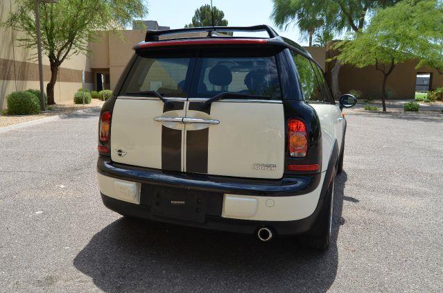 2010 Mini Cooper Clubman FWD 4CYL WITH Convenience PKG