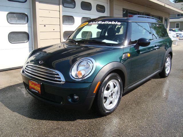 2010 Mini Cooper Clubman FWD 4dr