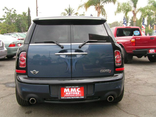 2011 Mini Cooper Clubman XR