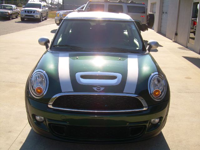 2011 Mini Cooper Clubman XR