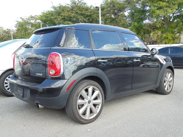 2011 Mini Cooper Countryman Base