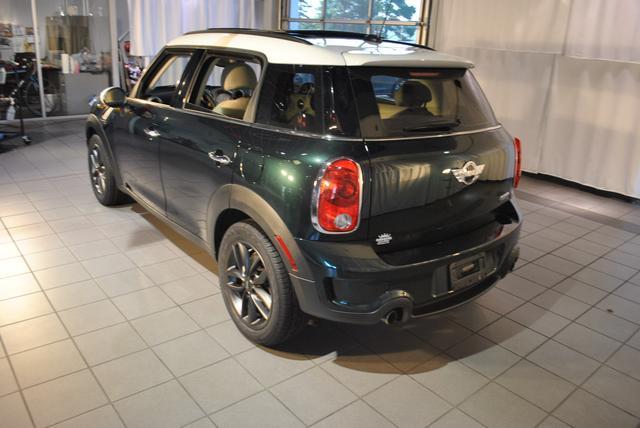 2011 Mini Cooper Countryman Base