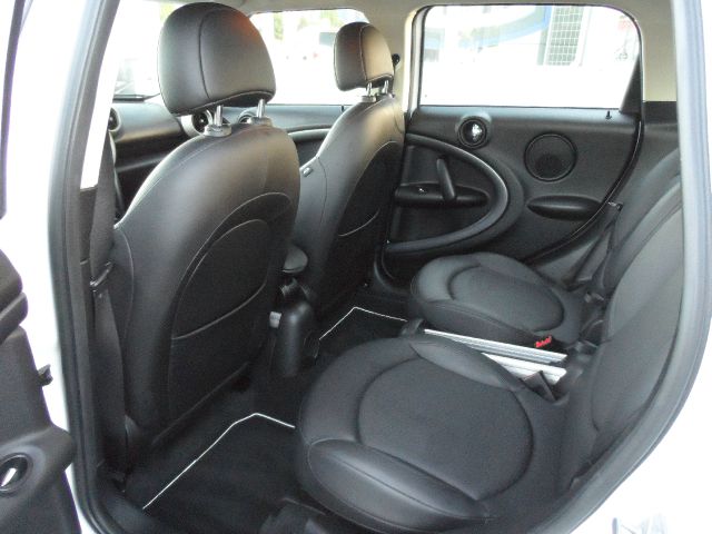 2012 Mini Cooper Countryman 2dr HB Auto PZEV