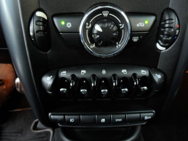 2012 Mini Cooper Countryman 2dr HB Auto PZEV