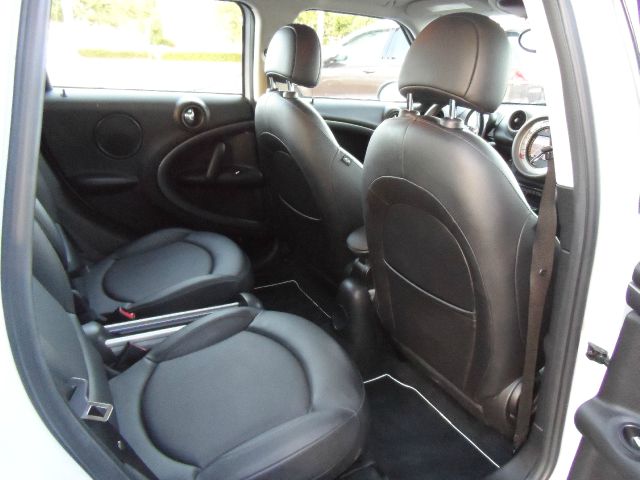 2012 Mini Cooper Countryman 2dr HB Auto PZEV