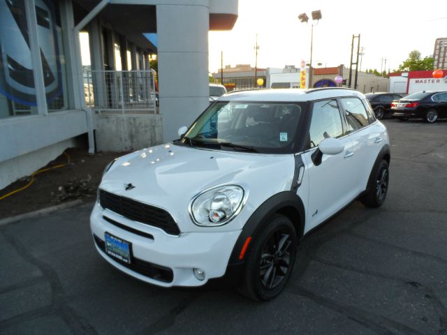2012 Mini Cooper Countryman 2dr HB Auto PZEV