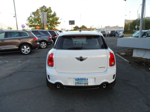 2012 Mini Cooper Countryman 2dr HB Auto PZEV